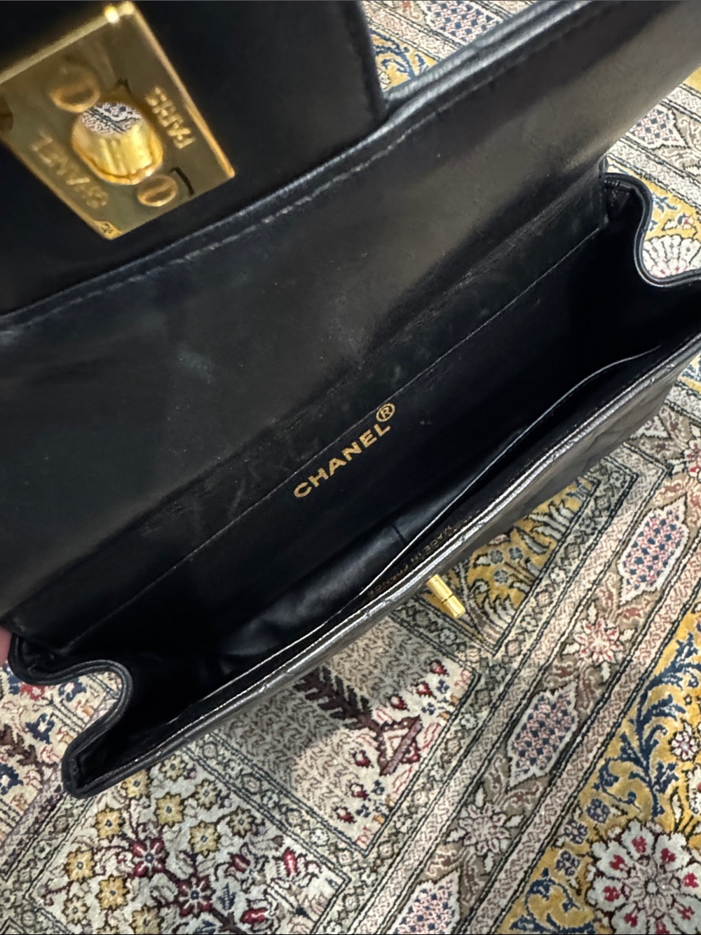 Authentic Vintage CHANEL Black 2 Sided Quilted Shoulder Bag with Gold Chain - Picture 16 of 17